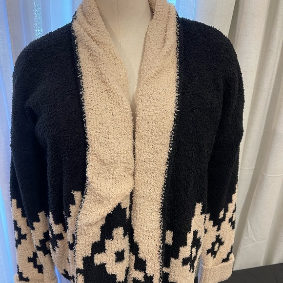 Knox Rose Sweaters - Knox Rose Black and Cream Cardigan